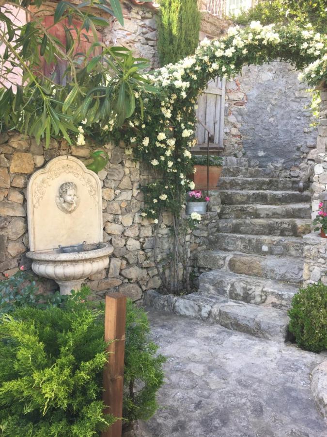 Bed and Breakfast La Clé des Songes Claviers Exterior foto